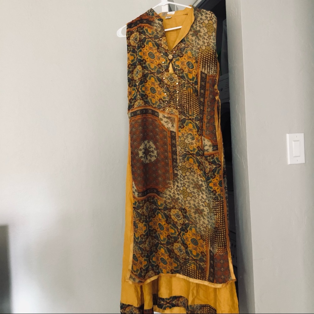 Brand new sleeveless traditional dress/anarkali